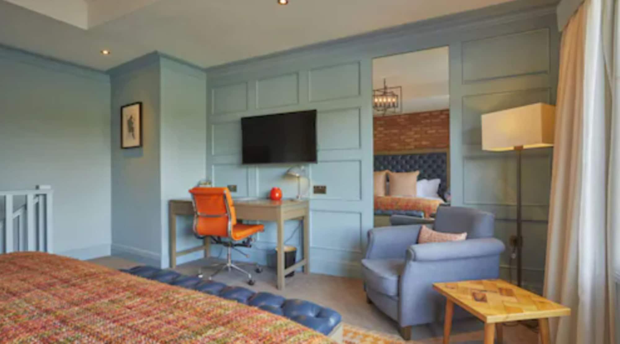 The Great House, Sonning, Berkshire 3* Reading